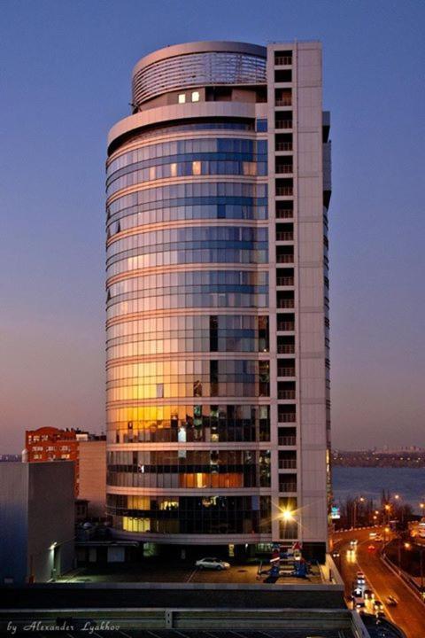 Staybridge Mini-Hotel In Most City Panoramic River View Dnipro Eksteriør billede