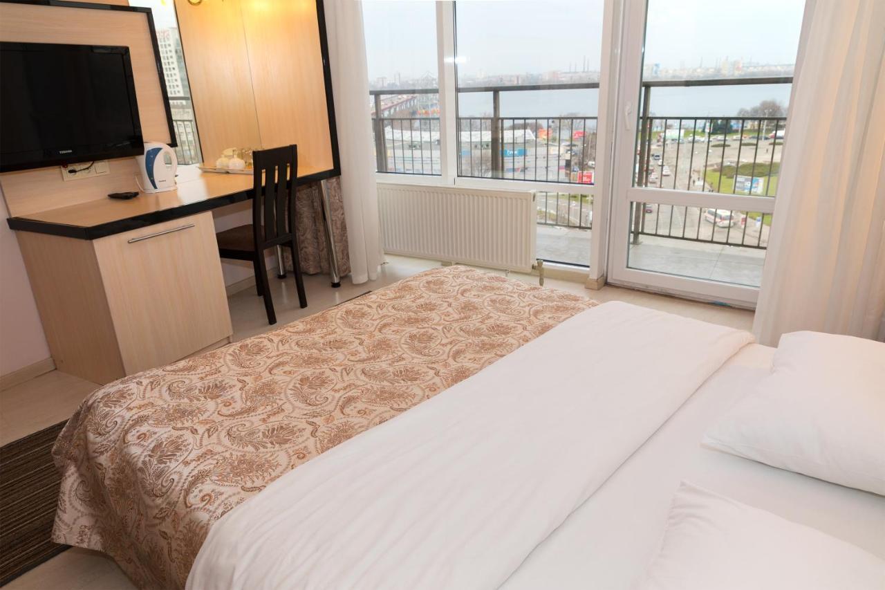 Staybridge Mini-Hotel In Most City Panoramic River View Dnipro Eksteriør billede
